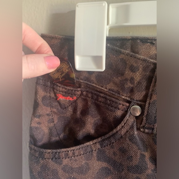 Wrangler X Fender leopard print jean - Picture 4 of 5